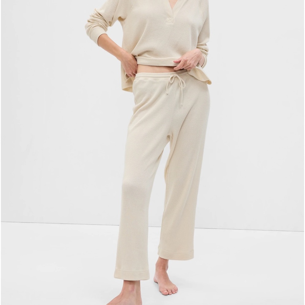 beige GAP lounge pant